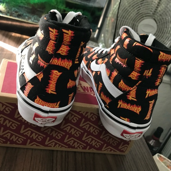 Vans X Thrasher Skate Sk8-Hi Shoe - Picture 4 of 5